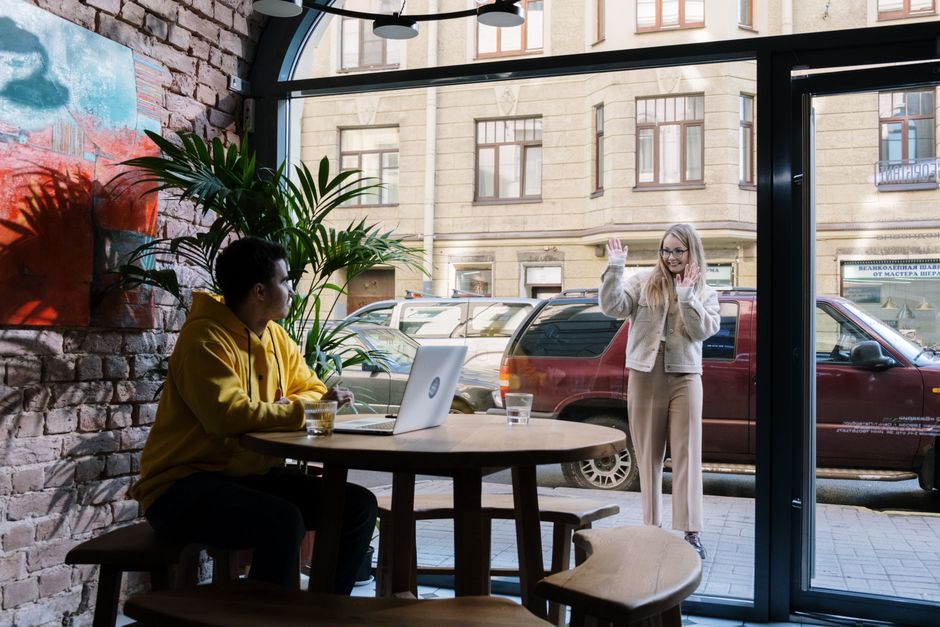 Декоративный элемент справа для блока курсов Pro Academy S.A.